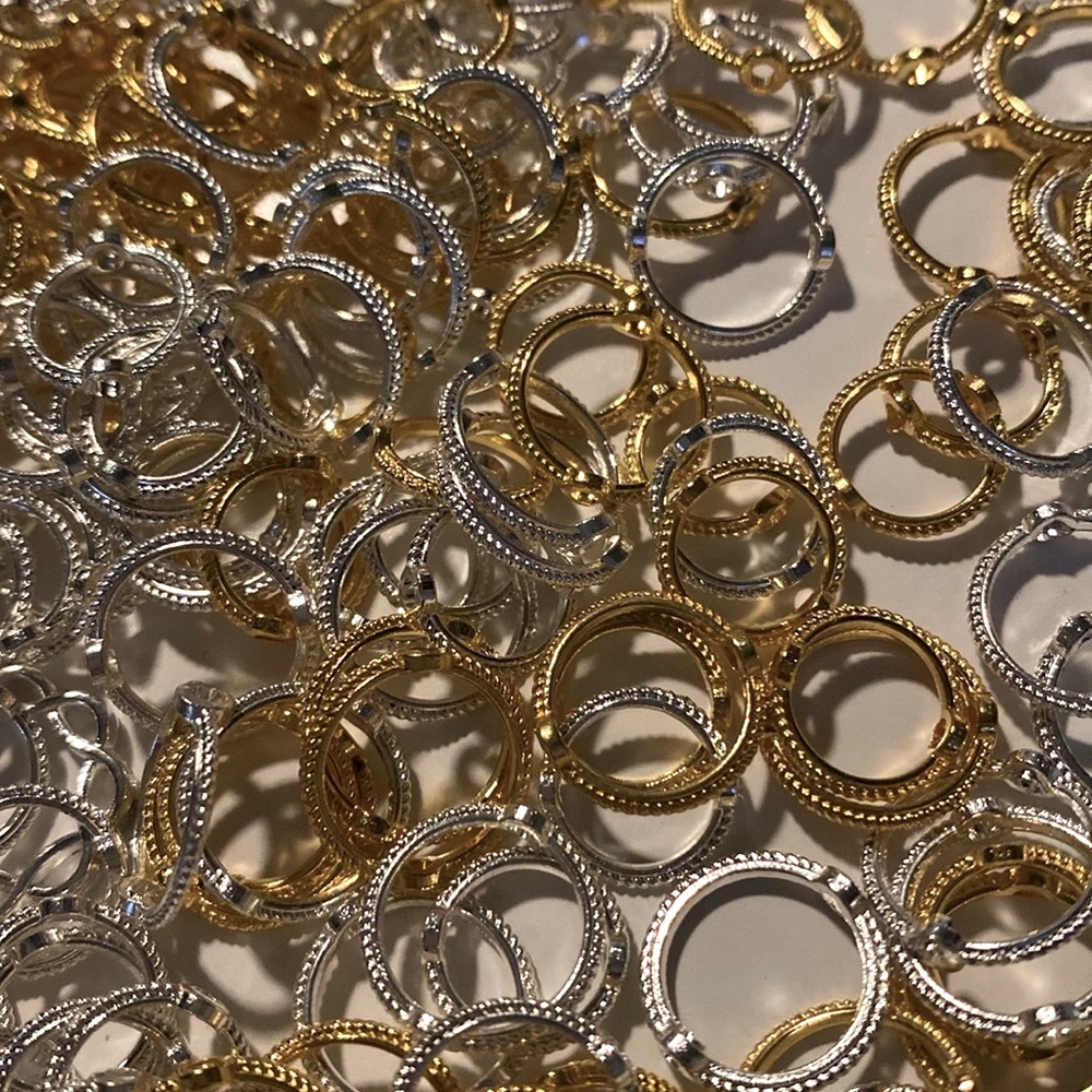 Findings: Bead Frames (20)